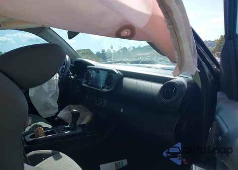 2020 Toyota Tacoma Sr z USA, uszkodzony, nr VIN 3TYSX5EN3LT002966